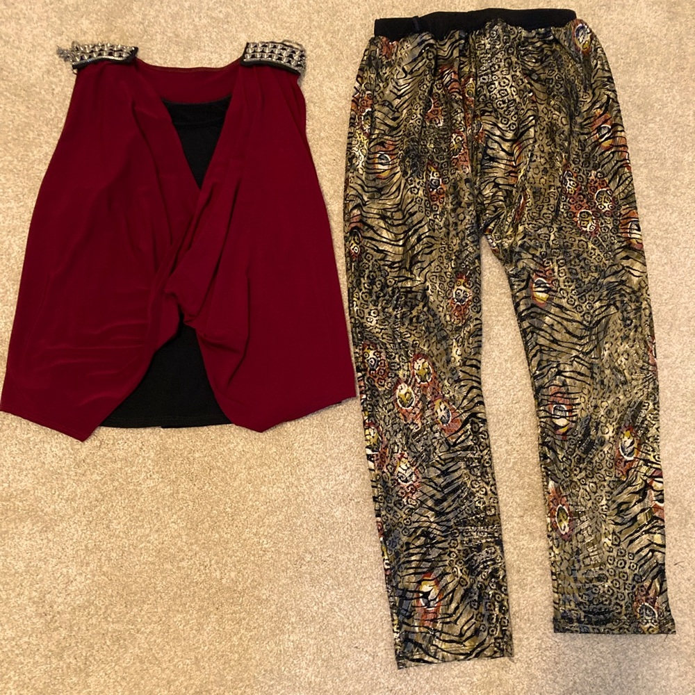 Gorgeous top and pants for dance cosplay. Size Adult small.